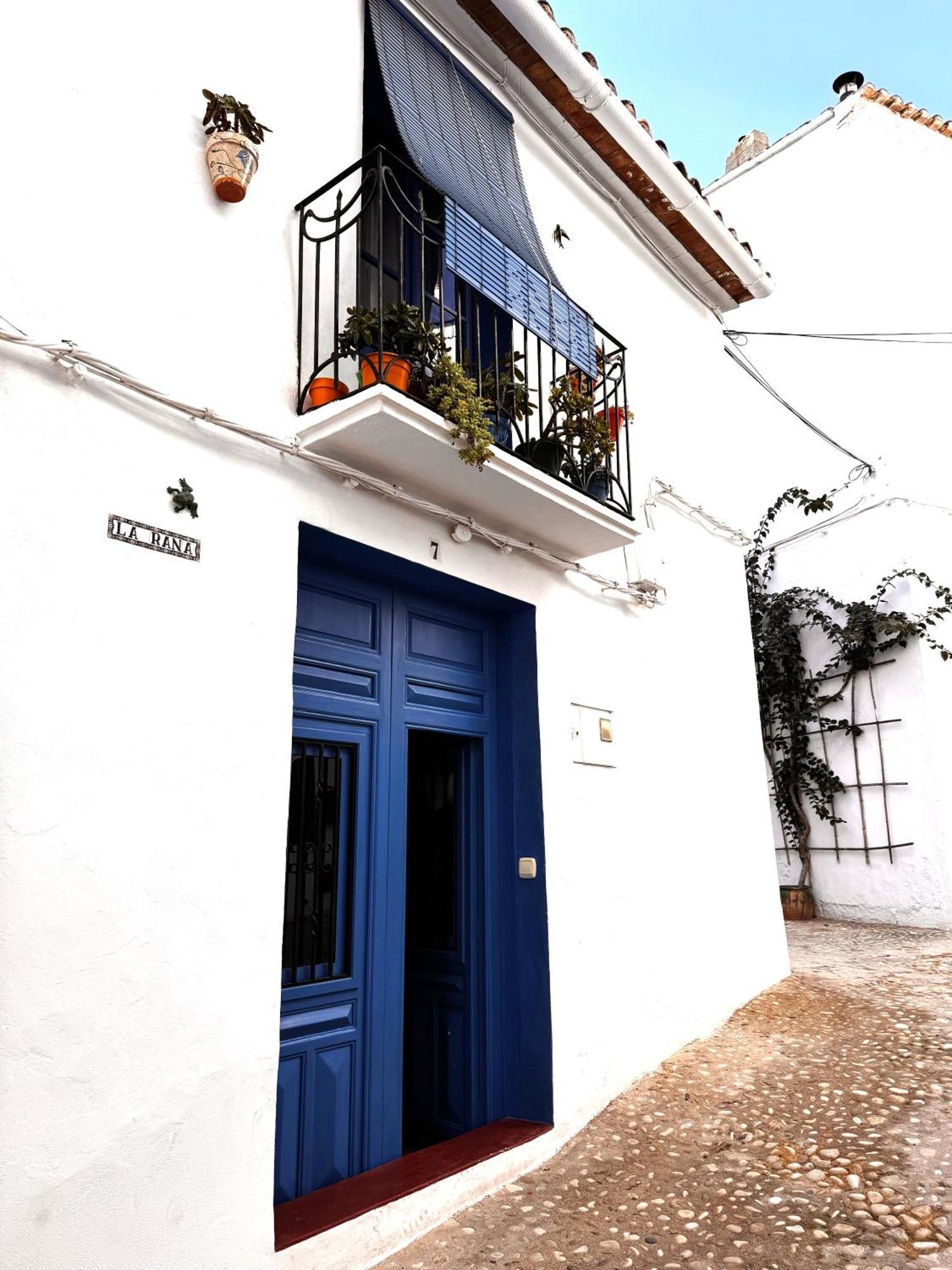 Casa La Rana Charming Townhouse Near The Casa de Férias